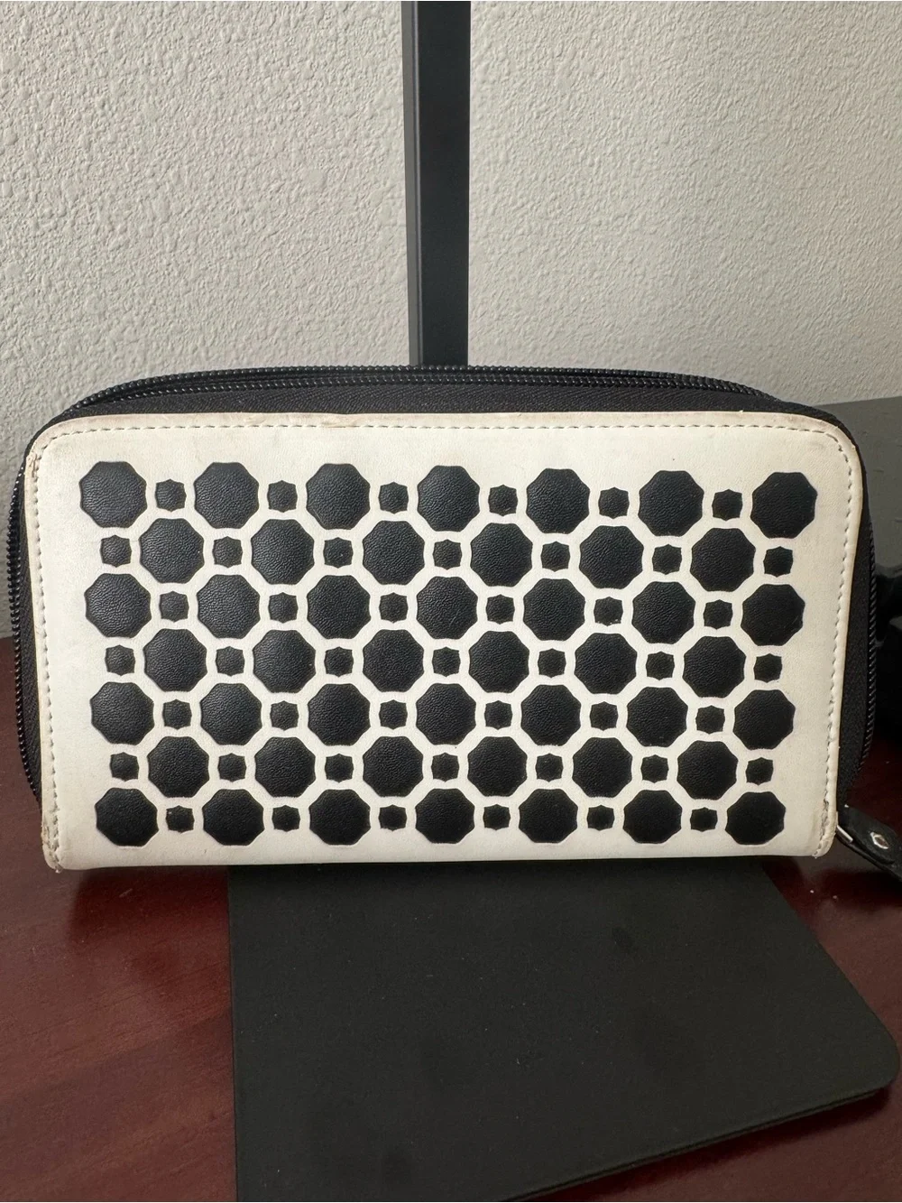 Vera Bradley Black & White Hexagon Pattern Zip Wallet